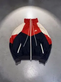 Nike ナイロンジャケット ベイビーわるきゅーれ 伊澤彩織 まひる