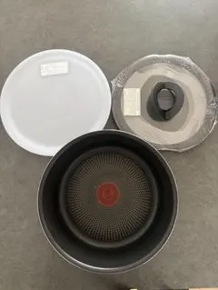 【新品・未使用】T-fal ティファール　ガス火専用　ソースパン20㎝　片手鍋のサムネイル