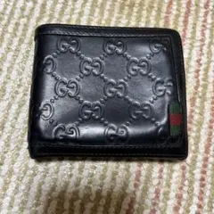 Gucci GGパターン 二つ折り財布 黒