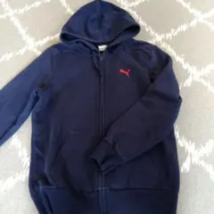 プーマパーカー　フード付き　紺