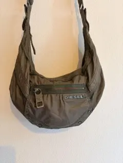 DIESEL ショルダーバッグ カーキ Y2Kのサムネイル