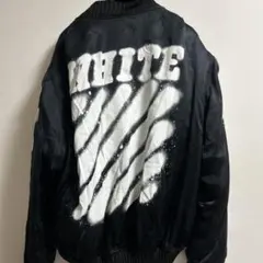 OFF-WHITE ボンバージャケット ブラック/ホワイト 背面ロゴのサムネイル