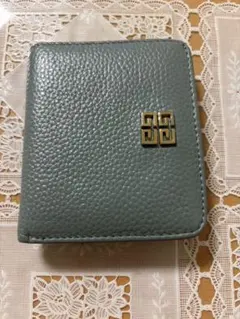 グリーンレザー 二つ折り財布