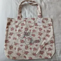 新品タグ付き　ジルバイジルスチュアート　花柄トートバッグ