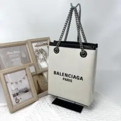 ✨極美品✨BALENCIAGA バレンシアガ デューティーフリー　フォンホルダーのサムネイル