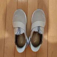 PUMA SOFTFOAM スニーカー