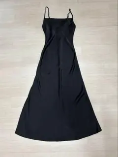 SHEIN ブラックキャミワンピース フレアシルエット結婚式 パーティー