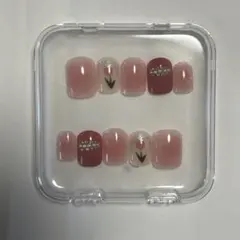 新品未使用 ネイルチップ ピンク シルバー ラメ チューリップ スクエアオフ