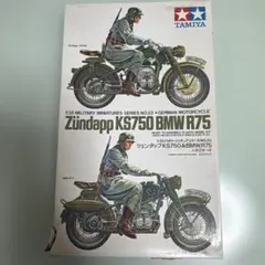 Item thumbnail for item 73ce36d1-06b5-4893-b9aa-d8f401074c8b