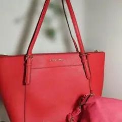 本日のみ⑦良品マイケル・コースレッドショルダーバック2WAY・プレゼント付