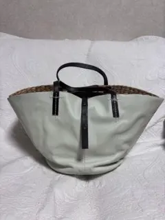 美品 ikot バンカン×レザートートバッグ グレーのサムネイル