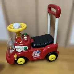 アンパンマン　おしゃべり消防車　車