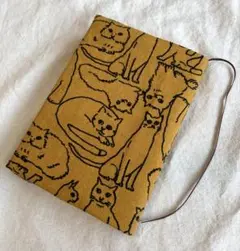 ブックカバー 文庫本サイズ　ハンドメイド