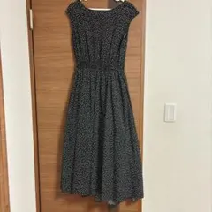 EVERY. VERY NICE CLAUP フレンチスリーブ ドットワンピース