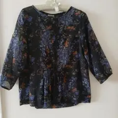 良品　イクコ　タックいり　シャツブラウス