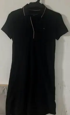 TOMMY HILFIGER ブラックポロワンピース 半袖