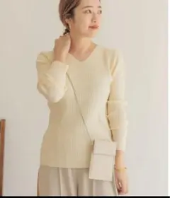 美品　URBAN RESEARCH ITEMS ウォッシャブルVネックリブニット