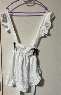 ホワイトフリルエプロン