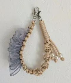 【sale！最終価格】パラコード　ハンドストラップ　シフォンリボン　ベージュ