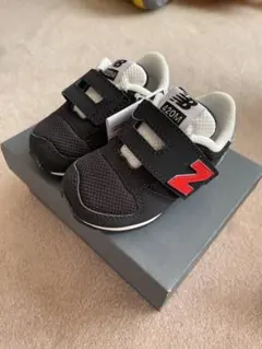 ニューバランス 12センチ 新品