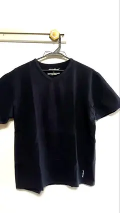 Eddie Bauer 黒Vネック Tシャツ M　USサイズ　日本Lサイズ相当のサムネイル