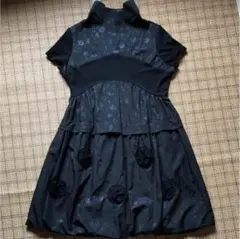 ワンピース 黒 バルーンスカート 美品‼️値下げ‼️