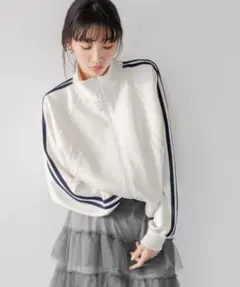 LOWRYS FARM トラックジャケット　アイボリー