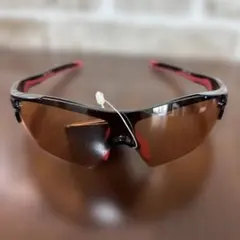 ラ*︎様 フィラ　FILA スポーツサングラス ブラック/レッド　海　プール　ド