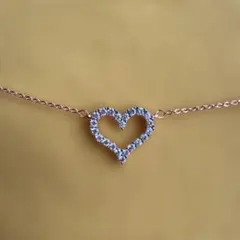 ピンクゴールドチェーンダイヤモンド風白石ハートのネックレス