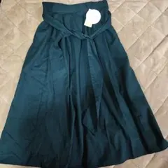 earth music&ecology ダークグリーン フレアスカート