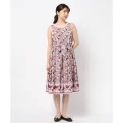 axes femme kawaii いちご柄ジャンパースカート