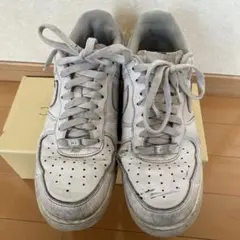 Nike Air Force 1 ホワイト スニーカー