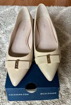 COLE HAAN 23.5cm 未使用 ベージュパンプス