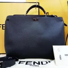 【極美品】フェンディ ピーカブー アイコニック エッセンシャル 2way 箱袋付のサムネイル