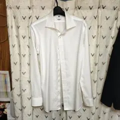 【ユニクロ】スーパーノンアイロン スリムフィット　白シャツ　ポケット無し