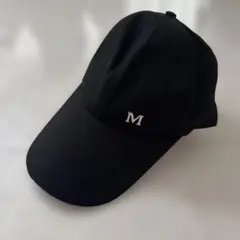 ブラック Mロゴ ベースボールキャップ 帽子