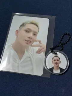 FLAWLESS TREASURE トレカ　キーホルダーセット　ヒョンソク