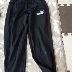 PUMA 黒 長ズボン140センチ