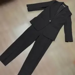 ミラオーウェン　麻　黒　スーツ