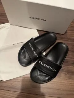 BALENCIAGA シャワーサンダル ブラックのサムネイル