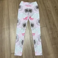 花柄 ヨガパンツ レギンス ピンク系 sukala - メルカリ