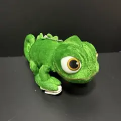 ディズニー　塔の上のラプンツェル　パスカル くっつきぬいぐるみ 肩乗せ