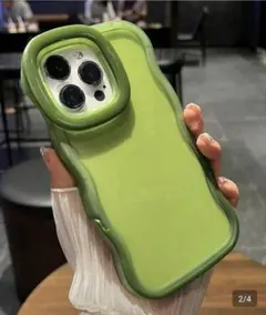 iPhone 17用ケース スタンド機能付き グリーン