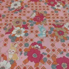 コスモテキスタイルウサギと花柄のシーチング生地