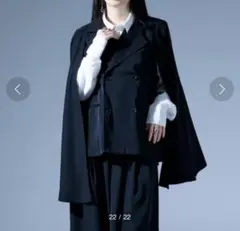 ノーブルトロミケープスリーブジャケット　Ellno Loset スリット　モード