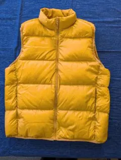 UNIQLO ウルトラライトダウンベスト　メンズL マスタード