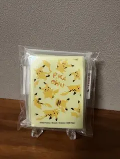 【海外ポケモンセンター限定】デッキシールド　ピカチュウ