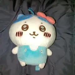 ちいかわ×サンリオキャラクターズドール　ハチワレ　ハローキティ　ぬいぐるみ
