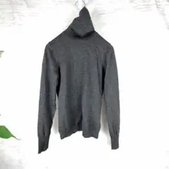 美品 ユニクロ エクストラファインメリノ タートルネックセーター グレー M 毛のサムネイル