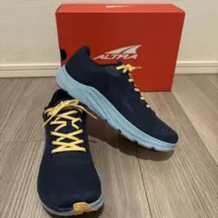 ALTRA RIVERA3 ウィメンズ　US8